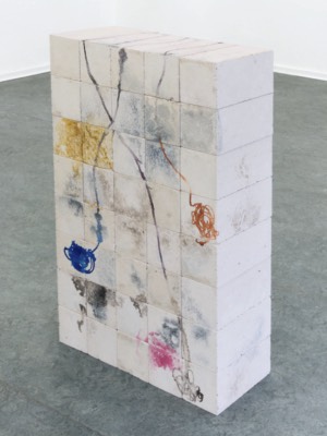  “choerrep” – mixed media, stone, 57 x 90 x 24 cm 